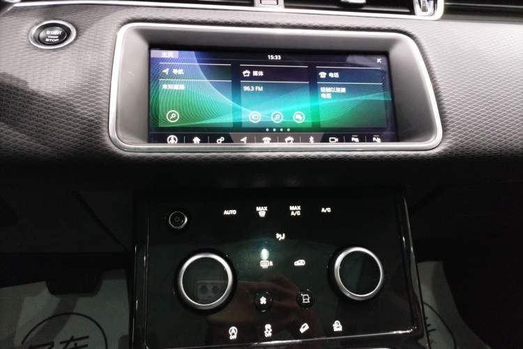 Used Land Rover Range Evoque 2020 249 PS Youth Edition Audio And AC Panel