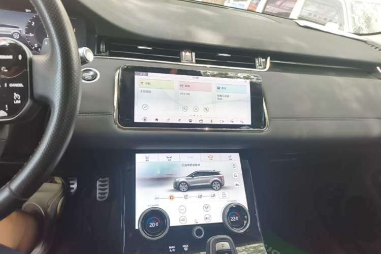 Used Land Rover Range Evoque 2020 249 PS R-DYNAMIC SE Sport Technology Edition Audio And AC Panel