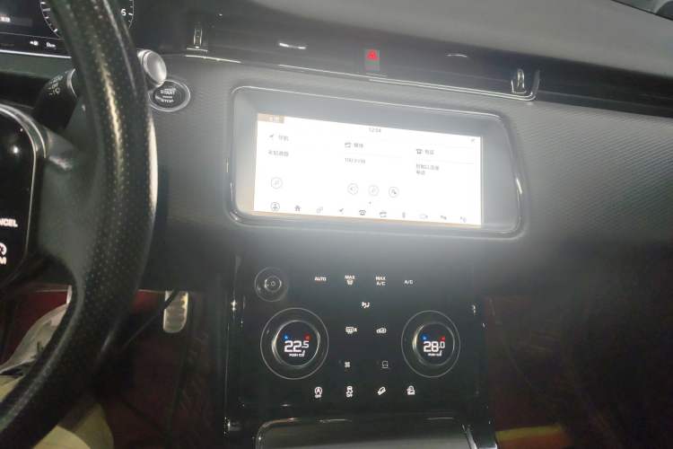 Used Land Rover Range Evoque 2020 249 PS R-DYNAMIC S Sport Edition Audio And AC Panel