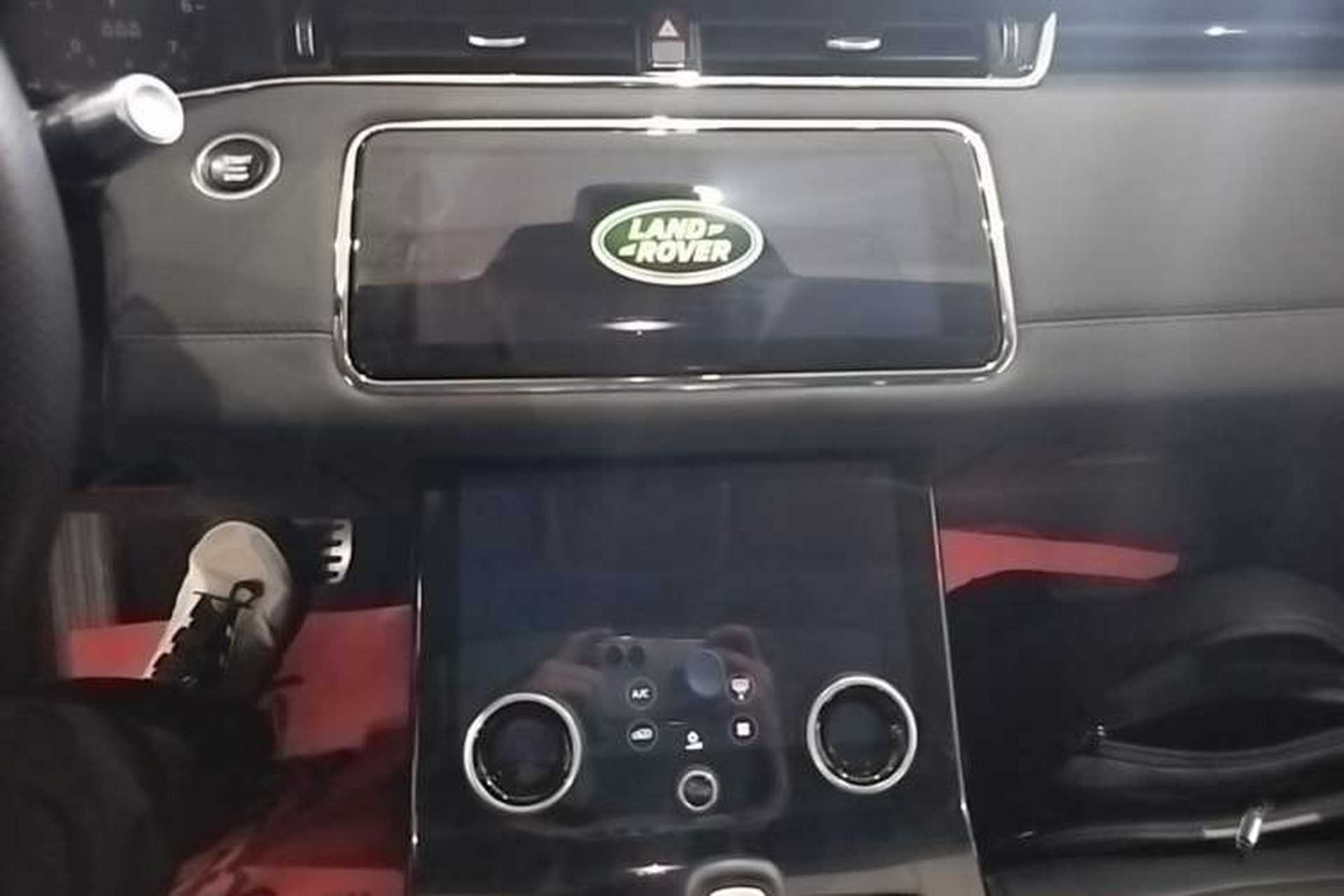 Used Land Rover Range Evoque 2020 249 PS R-DYNAMIC SE Sport Technology Edition Audio And AC Panel