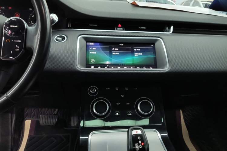 Used Land Rover Range Evoque 2020 249 PS Youth Edition Audio And AC Panel