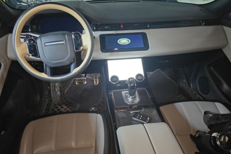 Used Land Rover Range Evoque 2020 249 PS R-DYNAMIC SE Sport Technology Edition Center Console