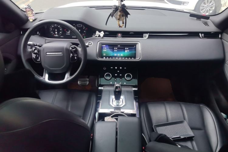 Used Land Rover Range Evoque 2020 249 PS R-DYNAMIC S Sport Edition Center Console