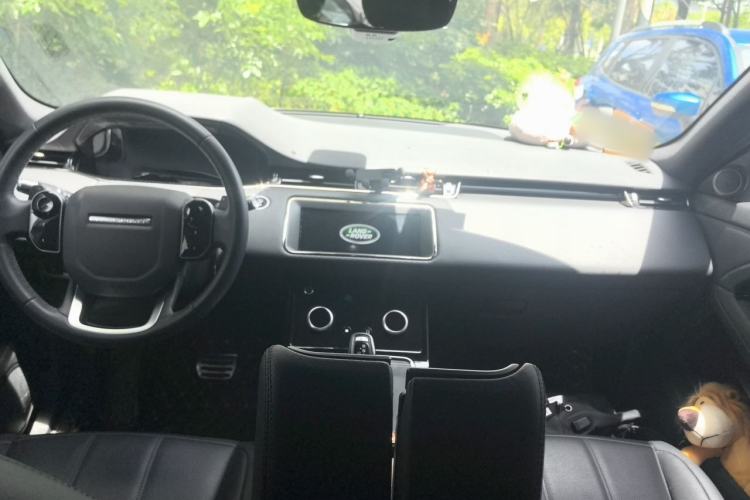 Used Land Rover Range Evoque 2020 249 PS R-DYNAMIC S Black Edition Sport Version Center Console