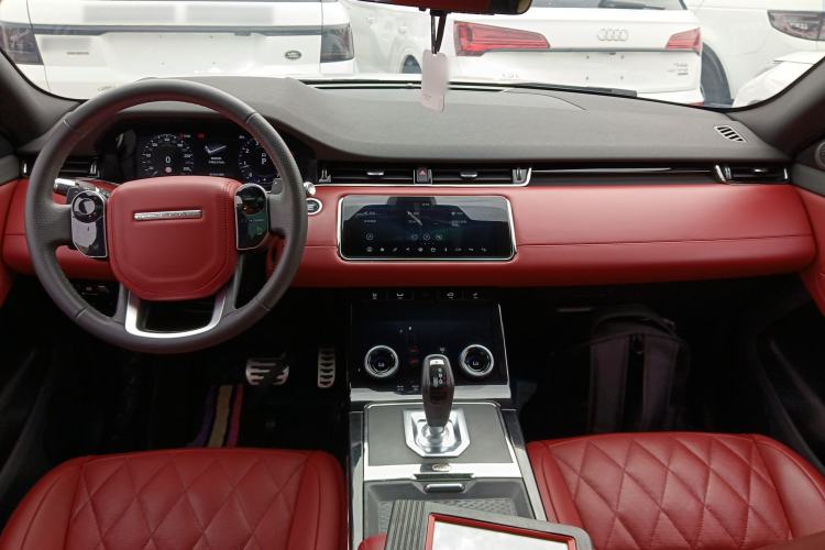 Used Land Rover Range Evoque 2020 249 PS R-DYNAMIC SE Sport Technology Edition Center Console