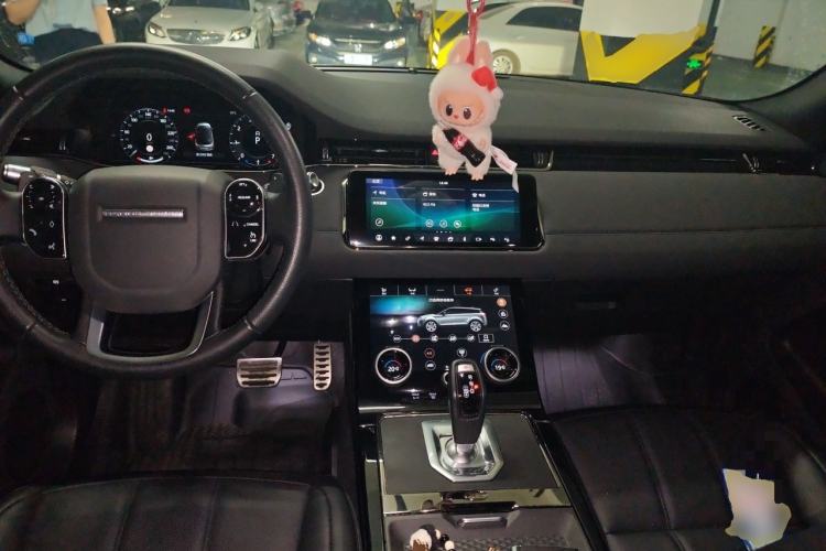 Used Land Rover Range Evoque 2020 249 PS R-DYNAMIC SE Sport Technology Edition Center Console