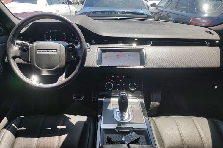 Used Land Rover Range Evoque 2020 249 PS R-DYNAMIC S Sport Edition Center Console