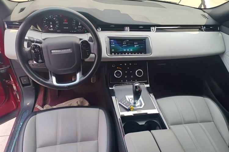Used Land Rover Range Evoque 2020 249 PS R-DYNAMIC S Sport Edition Center Console