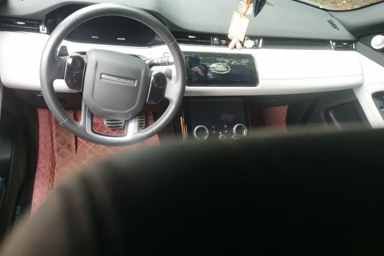 Used Land Rover Range Evoque 2020 249 PS R-DYNAMIC SE Sport Technology Edition Center Console