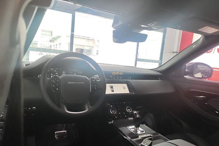 Used Land Rover Range Evoque 2020 249 PS R-DYNAMIC S Black Edition Sport Version Center Console