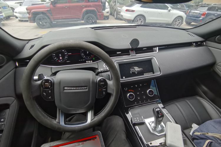 Used Land Rover Range Evoque 2020 249 PS R-DYNAMIC S Sport Edition Center Console