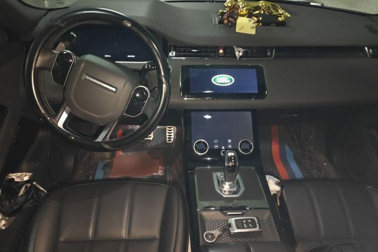 Used Land Rover Range Evoque 2020 249 PS R-DYNAMIC SE Sport Technology Edition Center Console