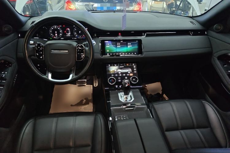 Used Land Rover Range Evoque 2020 249 PS R-DYNAMIC SE Sport Technology Edition Center Console