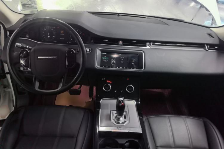 Used Land Rover Range Evoque 2020 249 PS Youth Edition Center Console