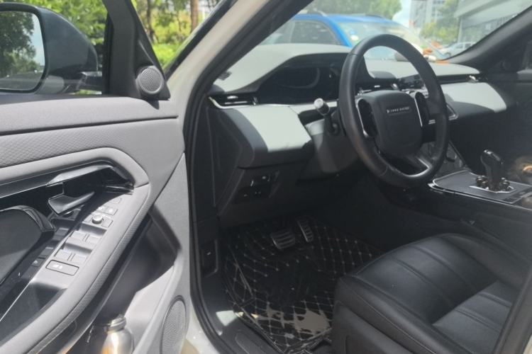 Used Land Rover Range Evoque 2020 249 PS R-DYNAMIC S Black Edition Sport Version Driver Seat