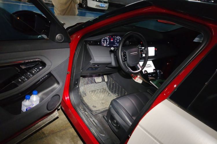 Used Land Rover Range Evoque 2020 249 PS R-DYNAMIC SE Sport Technology Edition Driver Seat