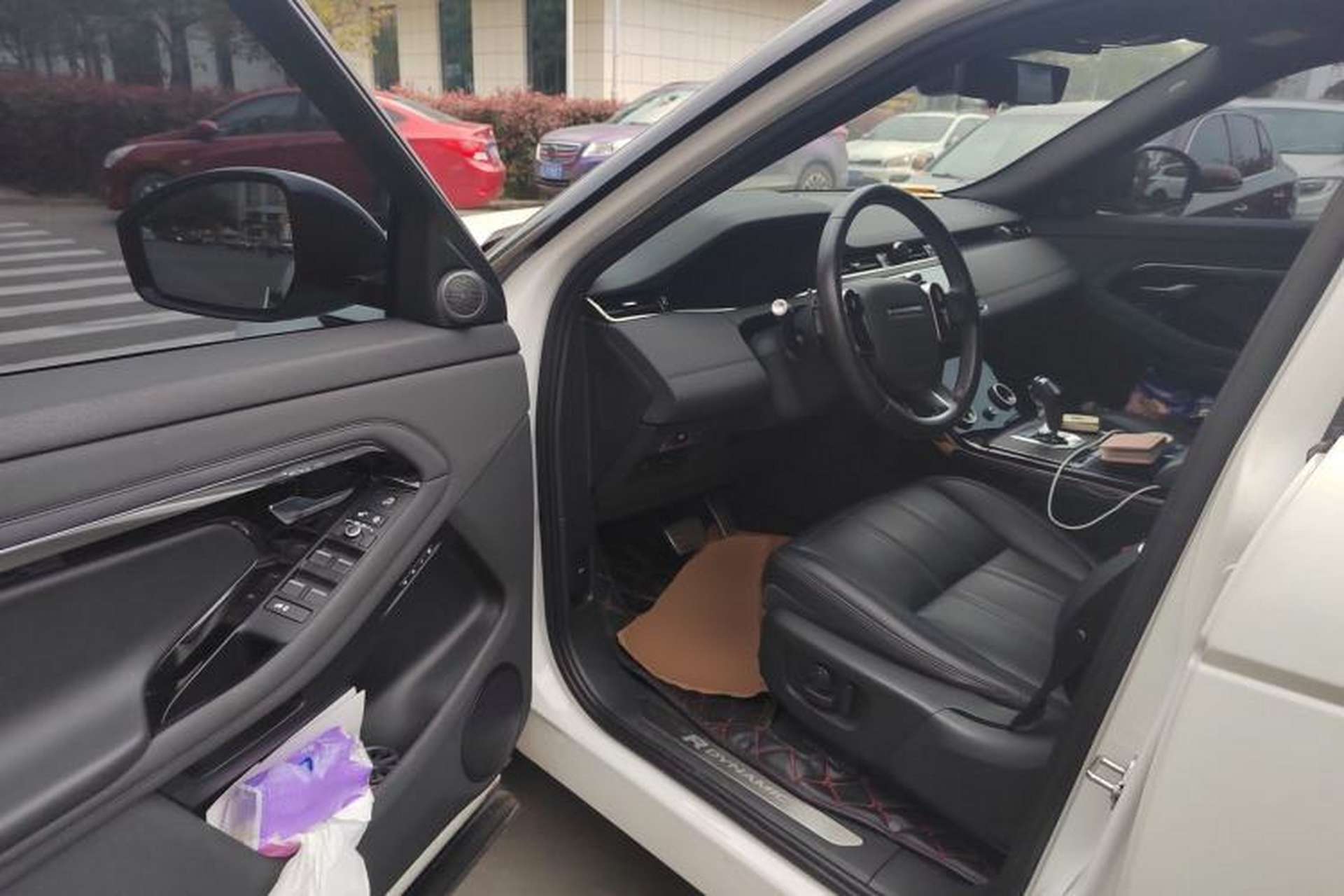 Used Land Rover Range Evoque 2020 249 PS R-DYNAMIC SE Sport Technology Edition Driver Seat