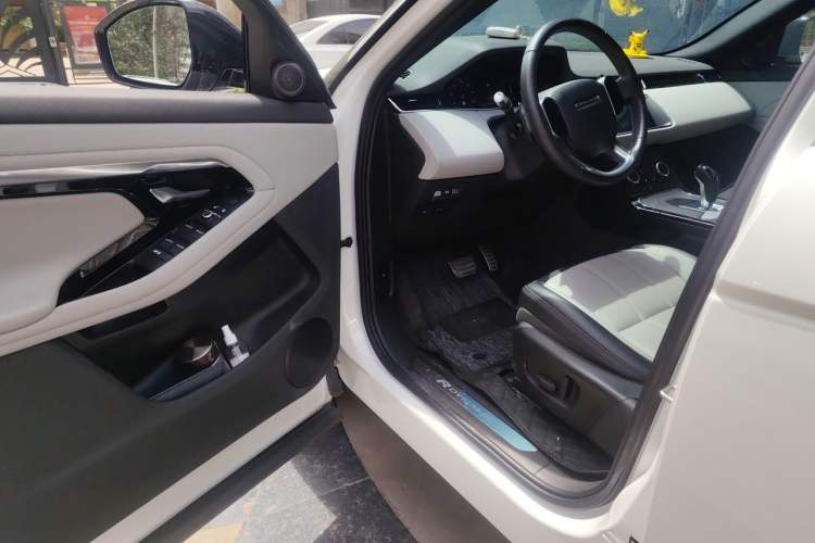 Used Land Rover Range Evoque 2020 249 PS R-DYNAMIC S Sport Edition Driver Seat