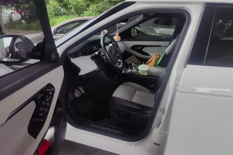 Used Land Rover Range Evoque 2020 249 PS R-DYNAMIC SE Sport Technology Edition Driver Seat