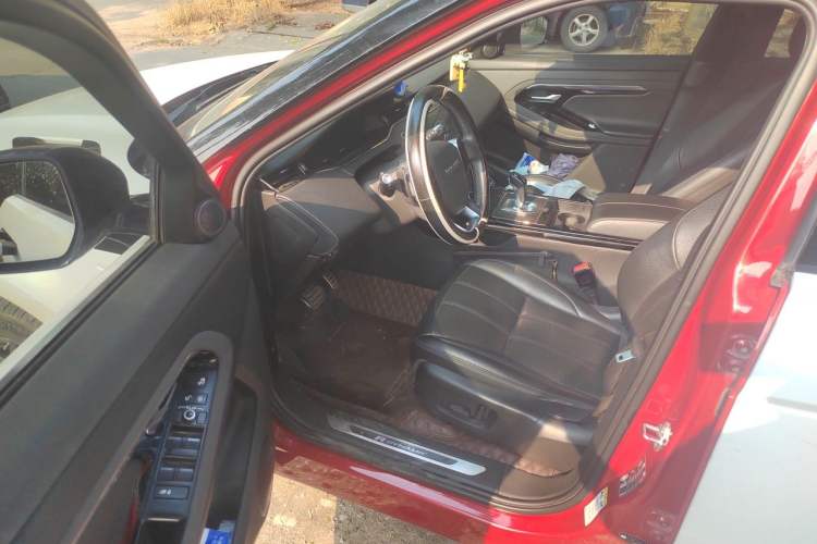 Used Land Rover Range Evoque 2020 249 PS R-DYNAMIC S Black Edition Sport Version Driver Seat