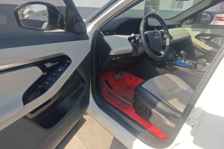 Used Land Rover Range Evoque 2020 249 PS R-DYNAMIC SE Sport Technology Edition Driver Seat