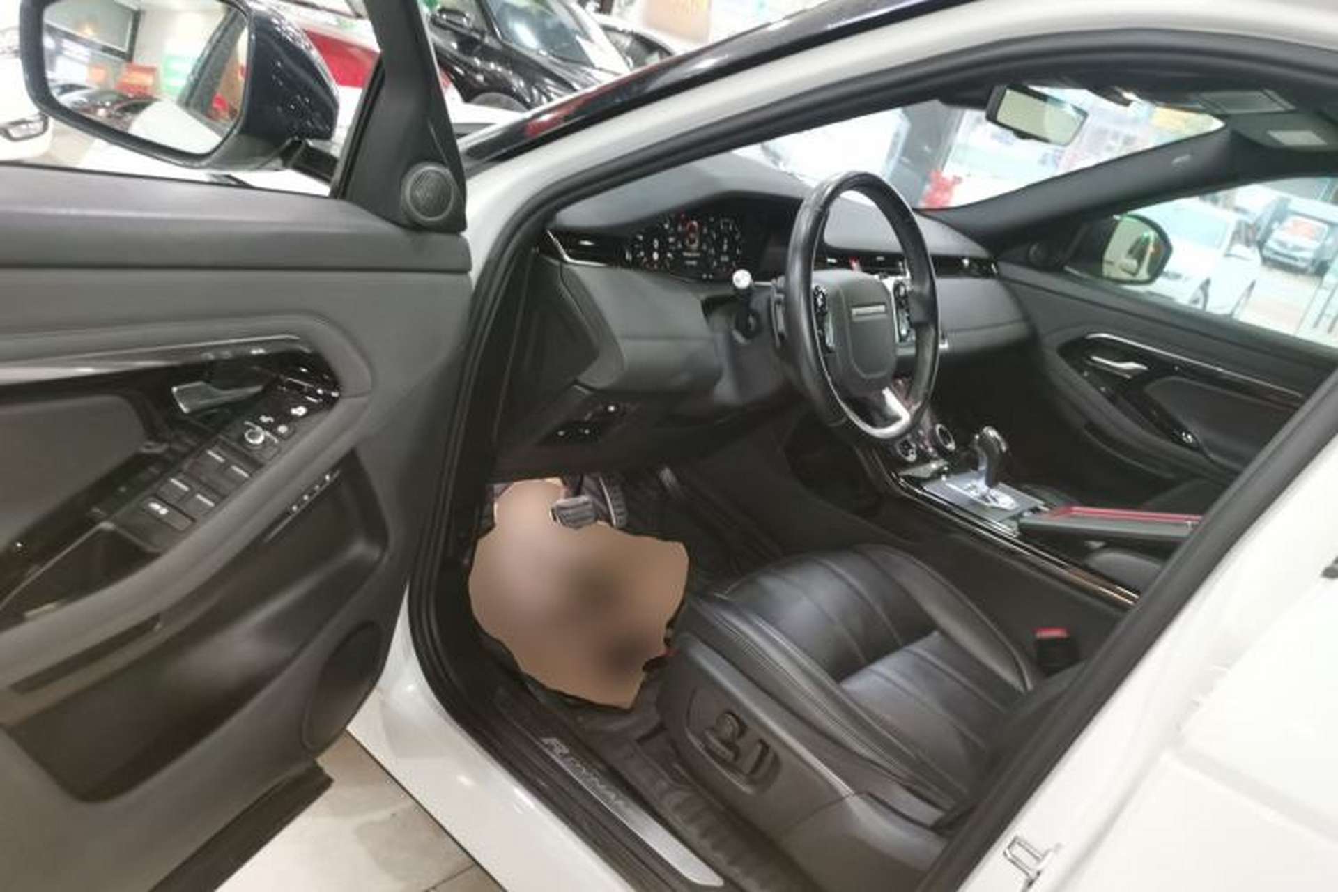 Used Land Rover Range Evoque 2020 249 PS R-DYNAMIC S Sport Edition Driver Seat
