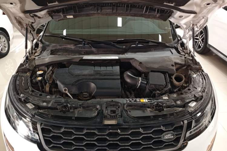 Used Land Rover Range Evoque 2020 249 PS R-DYNAMIC S Sport Edition Engine Bay