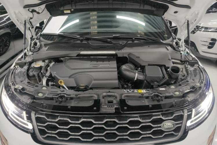 Used Land Rover Range Evoque 2020 249 PS R-DYNAMIC SE Sport Technology Edition Engine Bay