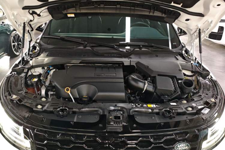 Used Land Rover Range Evoque 2020 249 PS R-DYNAMIC S Blackened Sport Technology Edition Engine Bay