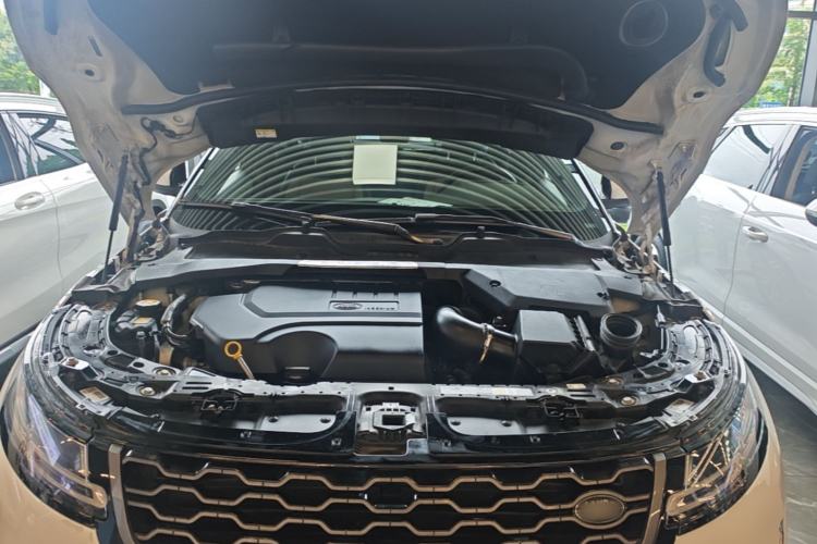 Used Land Rover Range Evoque 2020 249 PS R-DYNAMIC S Sport Edition Engine Bay