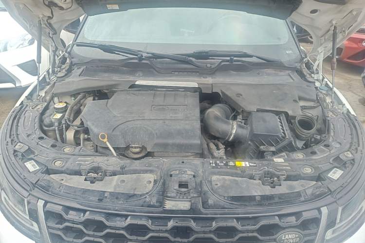 Used Land Rover Range Evoque 2020 249 PS R-DYNAMIC S Sport Edition Engine Bay