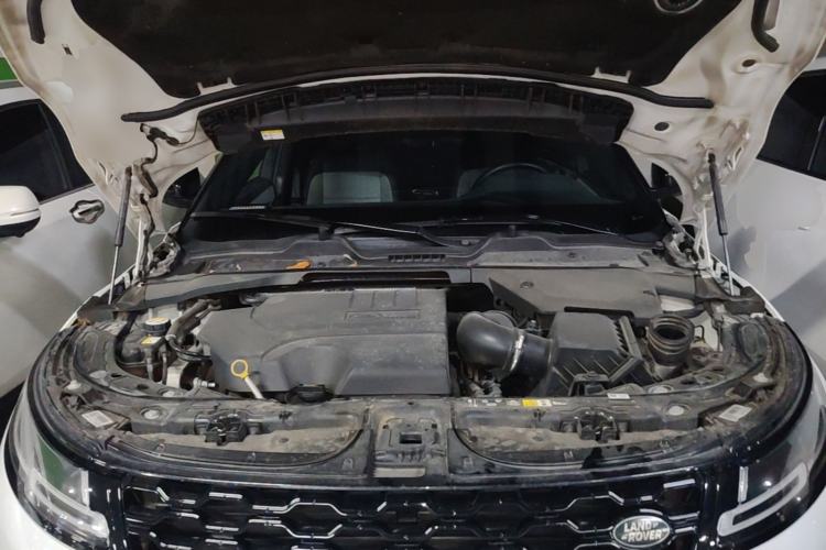Used Land Rover Range Evoque 2020 249 PS R-DYNAMIC SE Sport Technology Edition Engine Bay