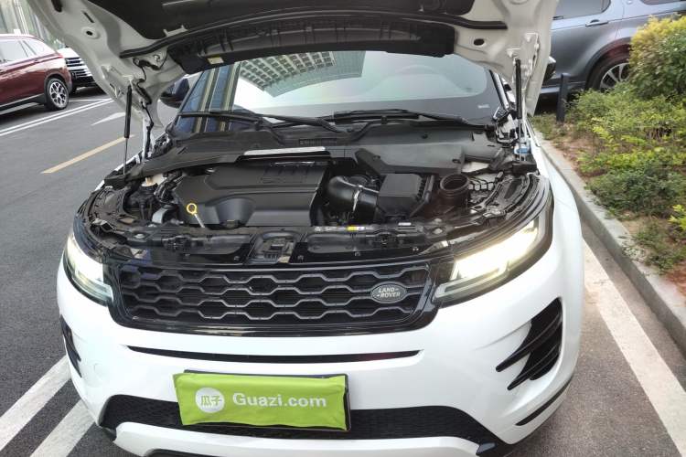 Used Land Rover Range Evoque 2020 249 PS R-DYNAMIC S Sport Edition Engine Bay