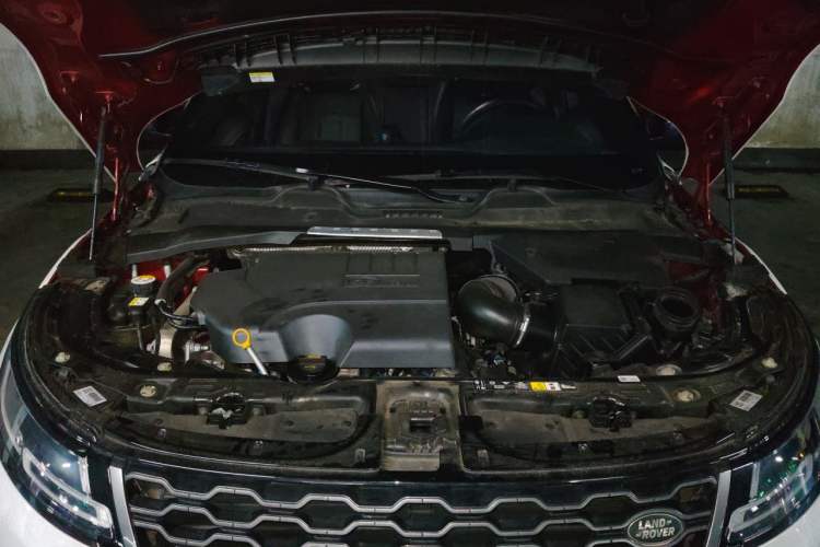 Used Land Rover Range Evoque 2020 249 PS R-DYNAMIC SE Sport Technology Edition Engine Bay