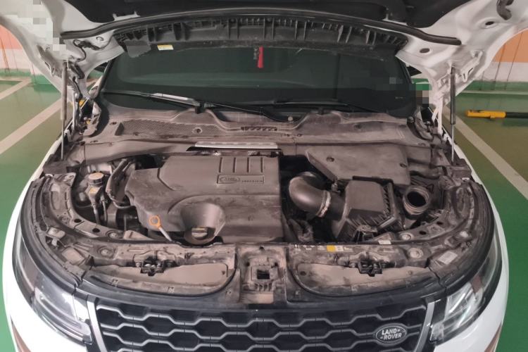 Used Land Rover Range Evoque 2020 249 PS R-DYNAMIC SE Sport Technology Edition Engine Bay