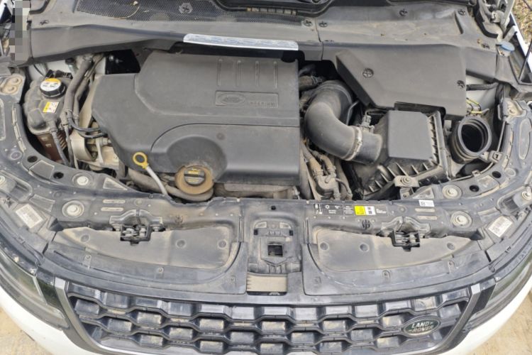 Used Land Rover Range Evoque 2020 249 PS R-DYNAMIC SE Sport Technology Edition Engine Bay