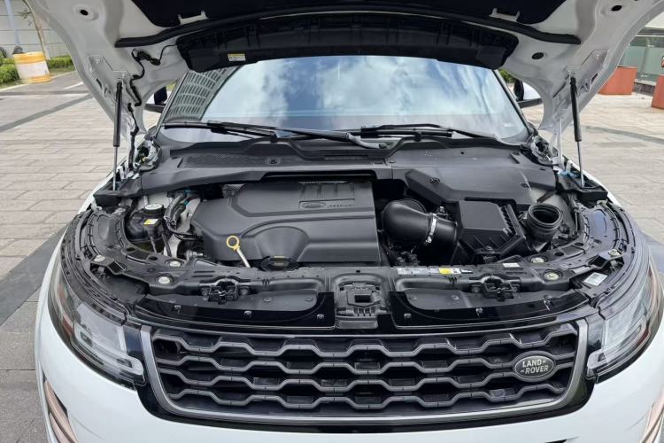 Used Land Rover Range Evoque 2020 249 PS R-DYNAMIC S Sport Edition Engine Bay