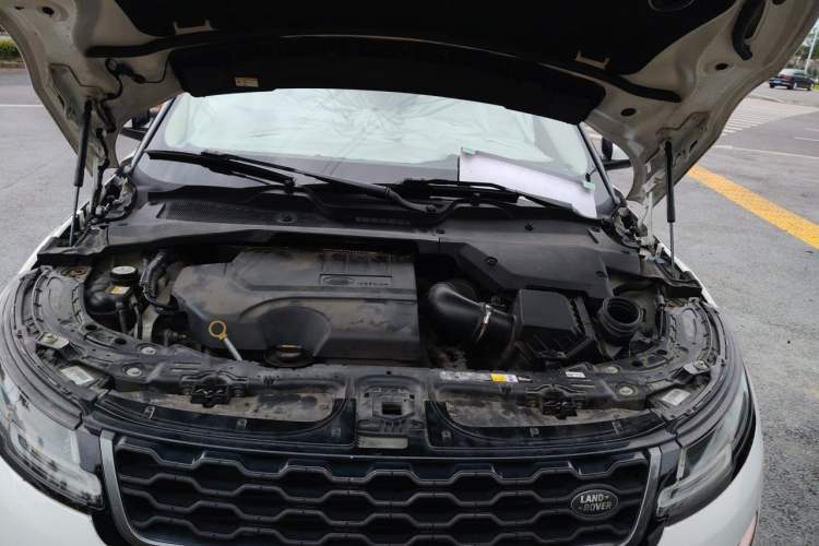 Used Land Rover Range Evoque 2020 249 PS R-DYNAMIC SE Sport Technology Edition Engine Bay
