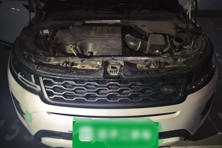 Used Land Rover Range Evoque 2020 249 PS R-DYNAMIC SE Sport Technology Edition Engine Bay