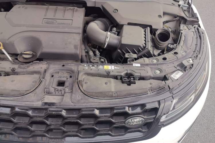 Used Land Rover Range Evoque 2020 249 PS R-DYNAMIC S Sport Edition Engine Bay Left