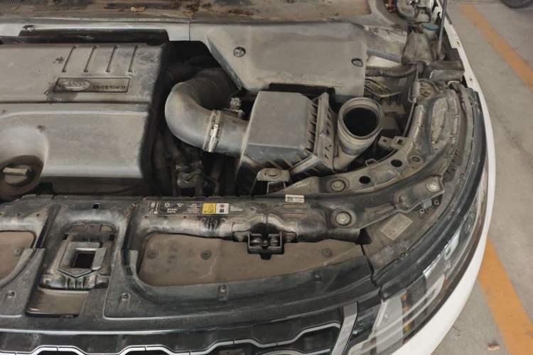 Used Land Rover Range Evoque 2020 249 PS R-DYNAMIC SE Sport Technology Edition Engine Bay Left