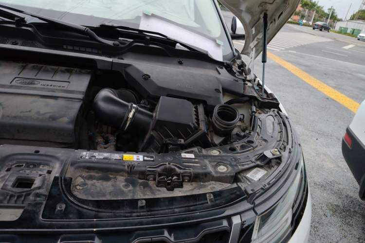 Used Land Rover Range Evoque 2020 249 PS R-DYNAMIC SE Sport Technology Edition Engine Bay Left