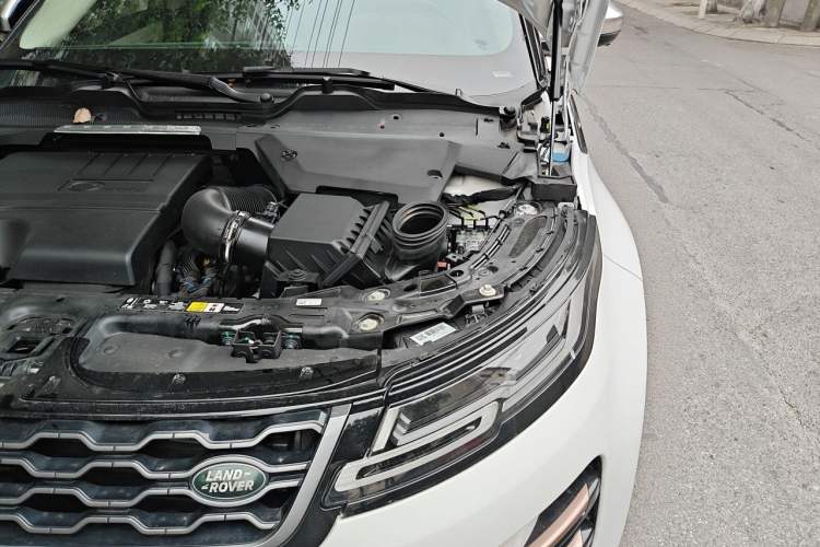 Used Land Rover Range Evoque 2020 249 PS R-DYNAMIC SE Sport Technology Edition Engine Bay Left