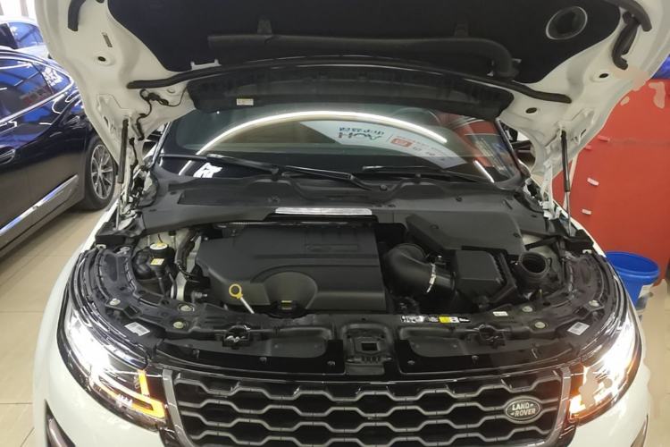 Used Land Rover Range Evoque 2020 249 PS R-DYNAMIC S Sport Edition Engine Bay