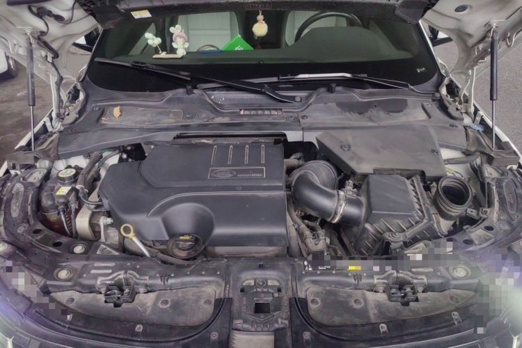 Used Land Rover Range Evoque 2020 249 PS R-DYNAMIC SE Sport Technology Edition Engine Bay