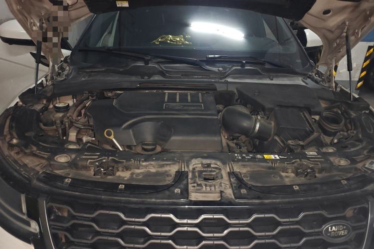 Used Land Rover Range Evoque 2020 249 PS R-DYNAMIC SE Sport Technology Edition Engine Bay