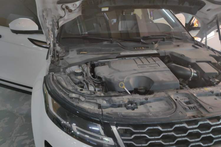 Used Land Rover Range Evoque 2020 249 PS R-DYNAMIC SE Sport Technology Edition Engine Bay Right