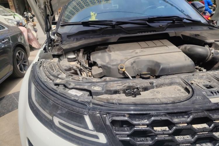 Used Land Rover Range Evoque 2020 249 PS R-DYNAMIC S Sport Edition Engine Bay Right
