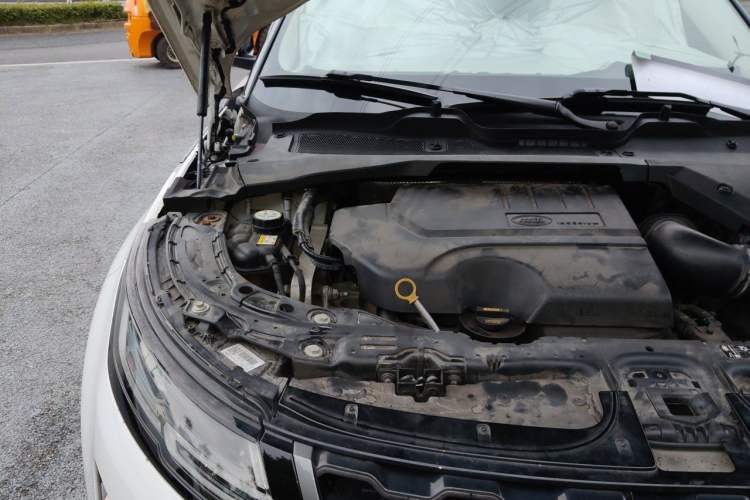 Used Land Rover Range Evoque 2020 249 PS R-DYNAMIC SE Sport Technology Edition Engine Bay Right