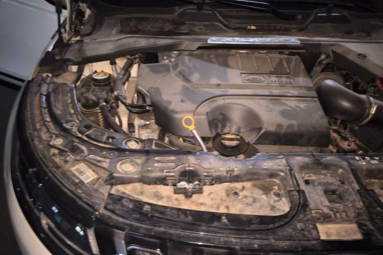Used Land Rover Range Evoque 2020 249 PS R-DYNAMIC SE Sport Technology Edition Engine Bay Right